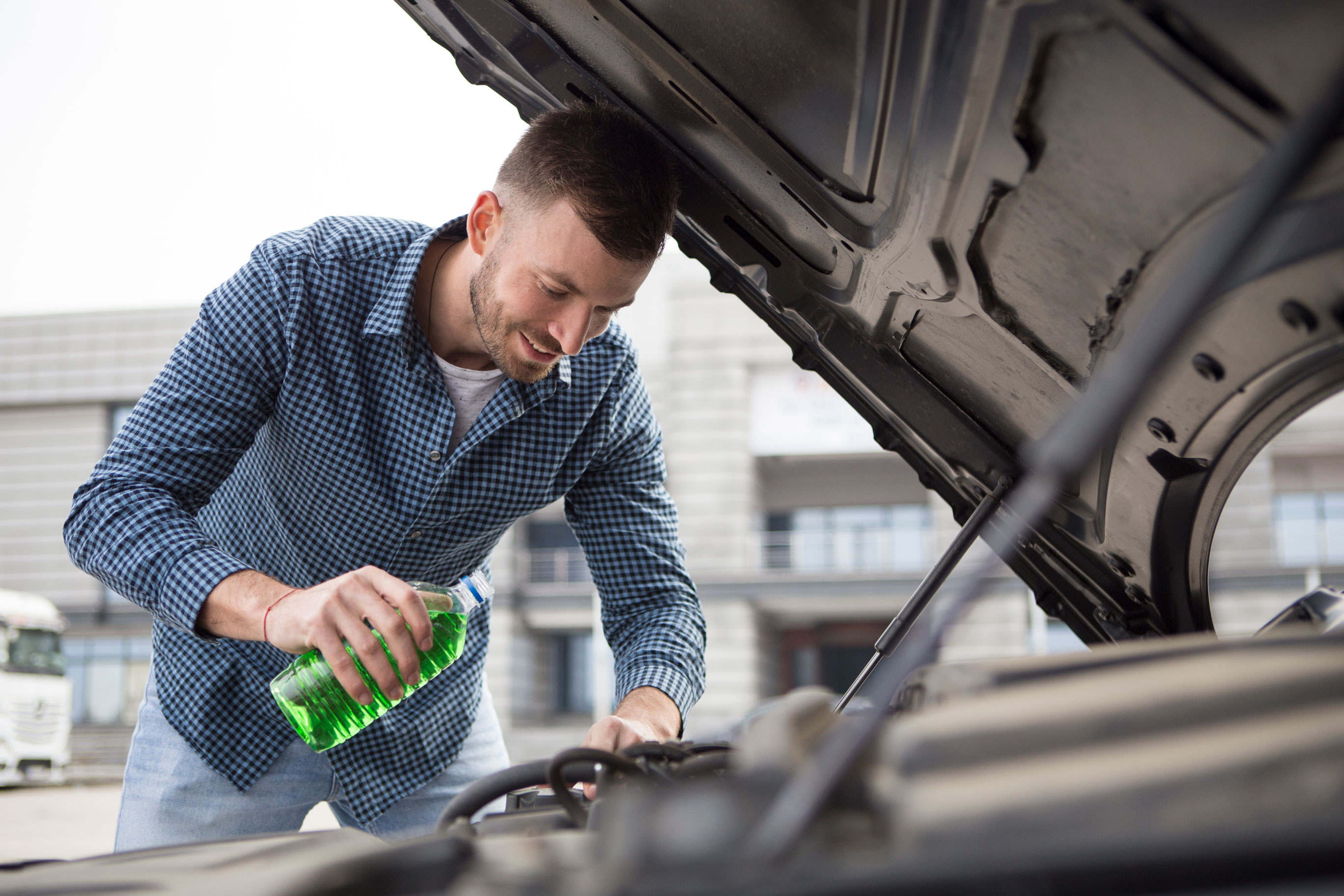 Qué es el líquido refrigerante y por qué es fundamental para nuestro coche?